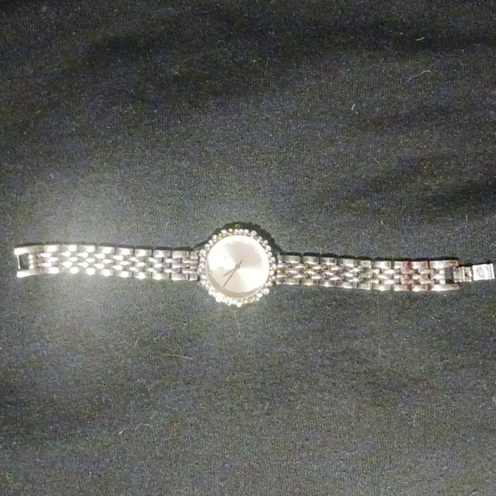 Bob Mackie Womans Halo Watch